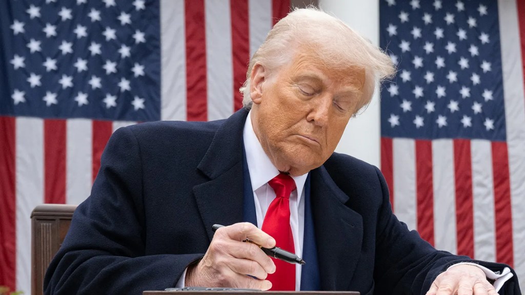 trump-signs